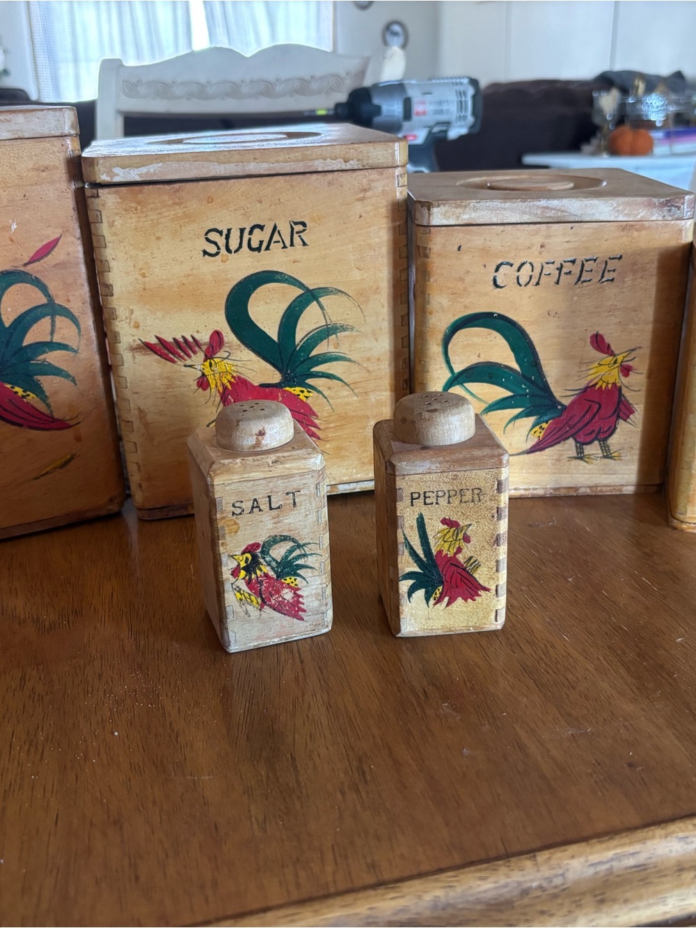 Vintage Wooden Salt & Pepper Shakers - Rooster Design, Natural Brown